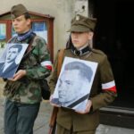 10.09.2016. Pogrzeb żołnierzy wyklętych Józefa Figarskiego ps. "Śmiały" i Czesława Spadło ps. "Mały" w Wąchocku / Wojciech Habdas / Radio Kielce