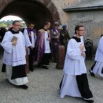 10.09.2016. Pogrzeb żołnierzy wyklętych Józefa Figarskiego ps. "Śmiały" i Czesława Spadło ps. "Mały" w Wąchocku / Wojciech Habdas / Radio Kielce