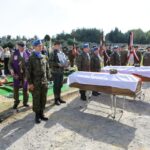 10.09.2016. Pogrzeb żołnierzy wyklętych Józefa Figarskiego ps. "Śmiały" i Czesława Spadło ps. "Mały" w Wąchocku / Wojciech Habdas / Radio Kielce