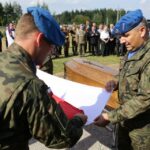 10.09.2016. Pogrzeb żołnierzy wyklętych Józefa Figarskiego ps. "Śmiały" i Czesława Spadło ps. "Mały" w Wąchocku / Wojciech Habdas / Radio Kielce