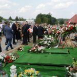 10.09.2016. Pogrzeb żołnierzy wyklętych Józefa Figarskiego ps. "Śmiały" i Czesława Spadło ps. "Mały" w Wąchocku / Wojciech Habdas / Radio Kielce