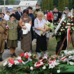 10.09.2016. Pogrzeb żołnierzy wyklętych Józefa Figarskiego ps. "Śmiały" i Czesława Spadło ps. "Mały" w Wąchocku / Wojciech Habdas / Radio Kielce