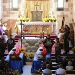 10.09.2016. Pogrzeb żołnierzy wyklętych Józefa Figarskiego ps. "Śmiały" i Czesława Spadło ps. "Mały" w Wąchocku / Wojciech Habdas / Radio Kielce