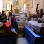 10.09.2016. Pogrzeb żołnierzy wyklętych Józefa Figarskiego ps. "Śmiały" i Czesława Spadło ps. "Mały" w Wąchocku / Wojciech Habdas / Radio Kielce