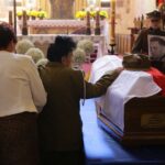 10.09.2016. Pogrzeb żołnierzy wyklętych Józefa Figarskiego ps. "Śmiały" i Czesława Spadło ps. "Mały" w Wąchocku / Wojciech Habdas / Radio Kielce