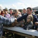 25.09.2016.  Święto odpustowe w Dębnie, połączone z tradycyjnym pieczeniem ziemniaków / Wojciech Habdas / Radio Kielce