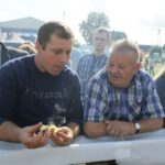 25.09.2016.  Święto odpustowe w Dębnie, połączone z tradycyjnym pieczeniem ziemniaków / Wojciech Habdas / Radio Kielce