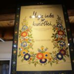 13.09.2016. Otwarcie wystawy plakatów ze zbiorów Muzeum Wsi Kieleckiej w Dworku Lasszczyków / Wojciech Habdas / Radio Kielce