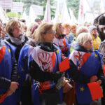Nauczycielski protest przed Urzędem Wojewódzkim (10 października 2016 r.) / Wojciech Habdas / Radio Kielce