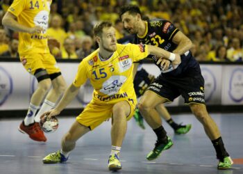 Vive Tauron Kielce kontra Rhein Neckar Loewen (20 lutego 2016 r.) Mateusz Jachlewski. / Jarosław Kubalski / Radio Kielce