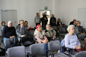 Konferencja na temat budowy ławeczki Kapuścińskiego (6 października 2016) / Wojciech Habdas / Radio Kielce