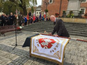 Uroczyste przekazanie sztandaru Sandomierza (8 października 2016 r.) / Grażyna Szlęzak-Wójcik / Radio Kielce