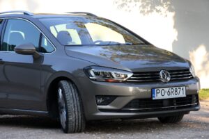 22.10.2016. Volkswagen Golf Sportsvan / Robert Felczak / Radio Kielce