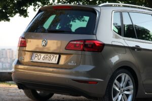 22.10.2016. Volkswagen Golf Sportsvan / Robert Felczak / Radio Kielce