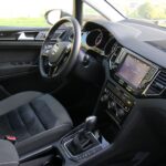 22.10.2016. Volkswagen Golf Sportsvan / Robert Felczak / Radio Kielce