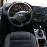 22.10.2016. Volkswagen Golf Sportsvan / Robert Felczak / Radio Kielce