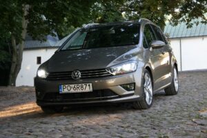 22.10.2016. Volkswagen Golf Sportsvan / Robert Felczak / Radio Kielce