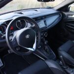 28.10.2016 Auto-Formuła. Alfa Romeo Giulietta w wersji Quadrifoglio Verde / Robert Felczak / Radio Kielce