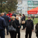 19.10.2016 Starachowice. Mieszkańcy narzekają na uciążliwe towarzystwo osób bezdomnych, nocujących w klatkach schodowych. / Grzegorz Jamka / Radio Kielce