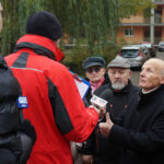 19.10.2016 Starachowice. Mieszkańcy narzekają na uciążliwe towarzystwo osób bezdomnych, nocujących w klatkach schodowych. / Grzegorz Jamka / Radio Kielce