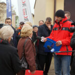 19.10.2016 Starachowice. Mieszkańcy narzekają na uciążliwe towarzystwo osób bezdomnych, nocujących w klatkach schodowych. / Grzegorz Jamka / Radio Kielce