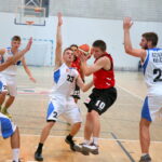 26.10.2016. II-ligowe koszykarskie derby Kielc: AZS UJK - Politechnika / Maciej Makuła / Radio Kielce