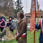 21.10.2016. Nauczyciele i uczniowie LO im. Hugona Kołłątaja w Pińczowie upamiętnili absolwenta szkoły, podporucznika Józefa Wojtala / Kamil Włosowicz / Radio Kielce