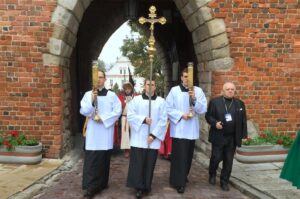 09.10.2016 Sandomierz. Procesja z relikwiami błogosławionego Wincentego Kadłubka / Grażyna Szlęzak - Wójcik / Radio Kielce