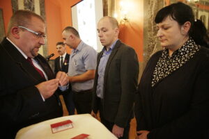 07.10.2016 Kielce. Odznaczenia dla Honorowych Dawców Krwi. / Jarosław Kubalski / Radio Kielce