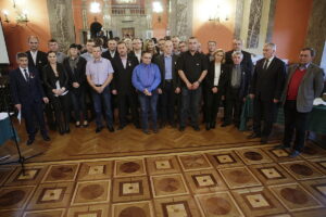 07.10.2016 Kielce. Odznaczenia dla Honorowych Dawców Krwi. / Jarosław Kubalski / Radio Kielce