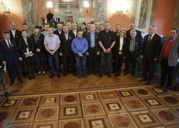 07.10.2016 Kielce. Odznaczenia dla Honorowych Dawców Krwi. / Jarosław Kubalski / Radio Kielce