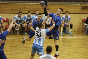 07.10.2016 Kielce. Mecz 1 ligii piłki ręcznej. Vive Tauron 2 - ASPR Zawadzkie. / Jarosław Kubalski / Radio Kielce