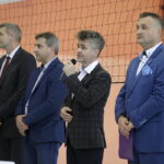 08.10.2016 Daleszyce. Mecz siatkówki Świętokrzyskie VIP-y vs. Rodzice Zastępczy w ramach akcji wojewody „Potrzebuję rodziców od zaraz”. / Jarosław Kubalski / Radio Kielce