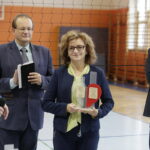 08.10.2016 Daleszyce. Mecz siatkówki Świętokrzyskie VIP-y vs. Rodzice Zastępczy w ramach akcji wojewody „Potrzebuję rodziców od zaraz”. / Jarosław Kubalski / Radio Kielce