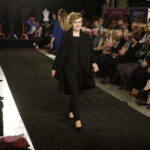 08.10.2016 Kielce. Wieczór Modnych Filantropów. Pokaz mody i licytacje w Galerii Korona. / Jarosław Kubalski / Radio Kielce