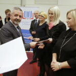 20.10.2016 Kielce. Nauczyciele otrzymują awansy zawodowe. / Jarosław Kubalski / Radio Kielce