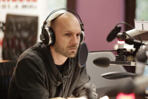 20.10.2016 Kielce. Audycja Punkty Widzenia. Prowadzący audycję Robert Felczak. / Jarosław Kubalski / Radio Kielce