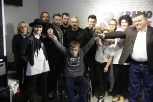 23.10.2016 Kielce. Zespół "Łzy" nagrał w Radiu Kielce spot charytatywny dla Dawida Szpaka. / Jarosław Kubalski / Radio Kielce