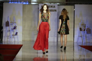 Kielce. Akademia Off Fashion. Pokaz mody w Galerii Echo (23 października 2016 r.) / Jarosław Kubalski / Radio Kielce