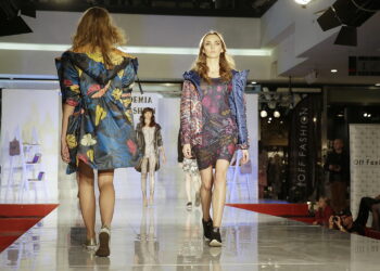 Kielce. Akademia Off Fashion. Pokaz mody w Galerii Echo (23 października 2016 r.) / Jarosław Kubalski / Radio Kielce