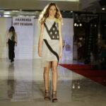 Kielce. Akademia Off Fashion. Pokaz mody w Galerii Echo (23 października 2016 r.) / Jarosław Kubalski / Radio Kielce