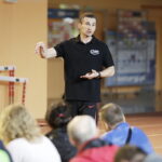 24.10.2016 Kielce. Arkadiusz Rzepka, trener przygotowania fizycznego polskiej kadry piłki nożnej prowadzi warsztaty dla nauczycieli wychowania fizycznego. / Jarosław Kubalski / Radio Kielce