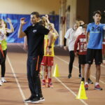 24.10.2016 Kielce. Arkadiusz Rzepka, trener przygotowania fizycznego polskiej kadry piłki nożnej prowadzi warsztaty dla nauczycieli wychowania fizycznego. / Jarosław Kubalski / Radio Kielce