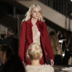 24.10.2016 Kielce. Akademia Off Fashion. Pokaz mody w bibliotece UJK. / Jarosław Kubalski / Radio Kielce