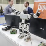 27.10.2016 Kielce. Międzynarodowe Targi Innowacji i Nowych Technologii INNO-TECH EXPO / Jarosław Kubalski / Radio Kielce