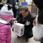 30.10.2016 Kielce. Rozpoczęła się kwesta na cmentarzach. / Jarosław Kubalski / Radio Kielce