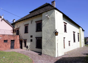 12.8.2016 Chęciny. Synagoga / Wojciech Habdas / Radio Kielce