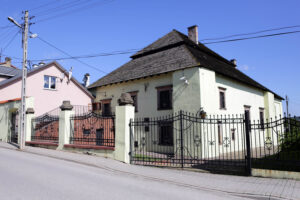 12.8.2016 Chęciny. Synagoga / Wojciech Habdas / Radio Kielce