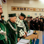3.10.2016 Kielce. Rozpoczęcie roku akademickiego na Politechnice Świętokrzyskiej. Studenci pierwszego roku składają ślubowanie. / Wojciech Habdas / Radio Kielce