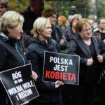 3.10.2016 Kielce. Czarny Marsz na skwerze Szarych Szeregów / Wojciech Habdas / Radio Kielce